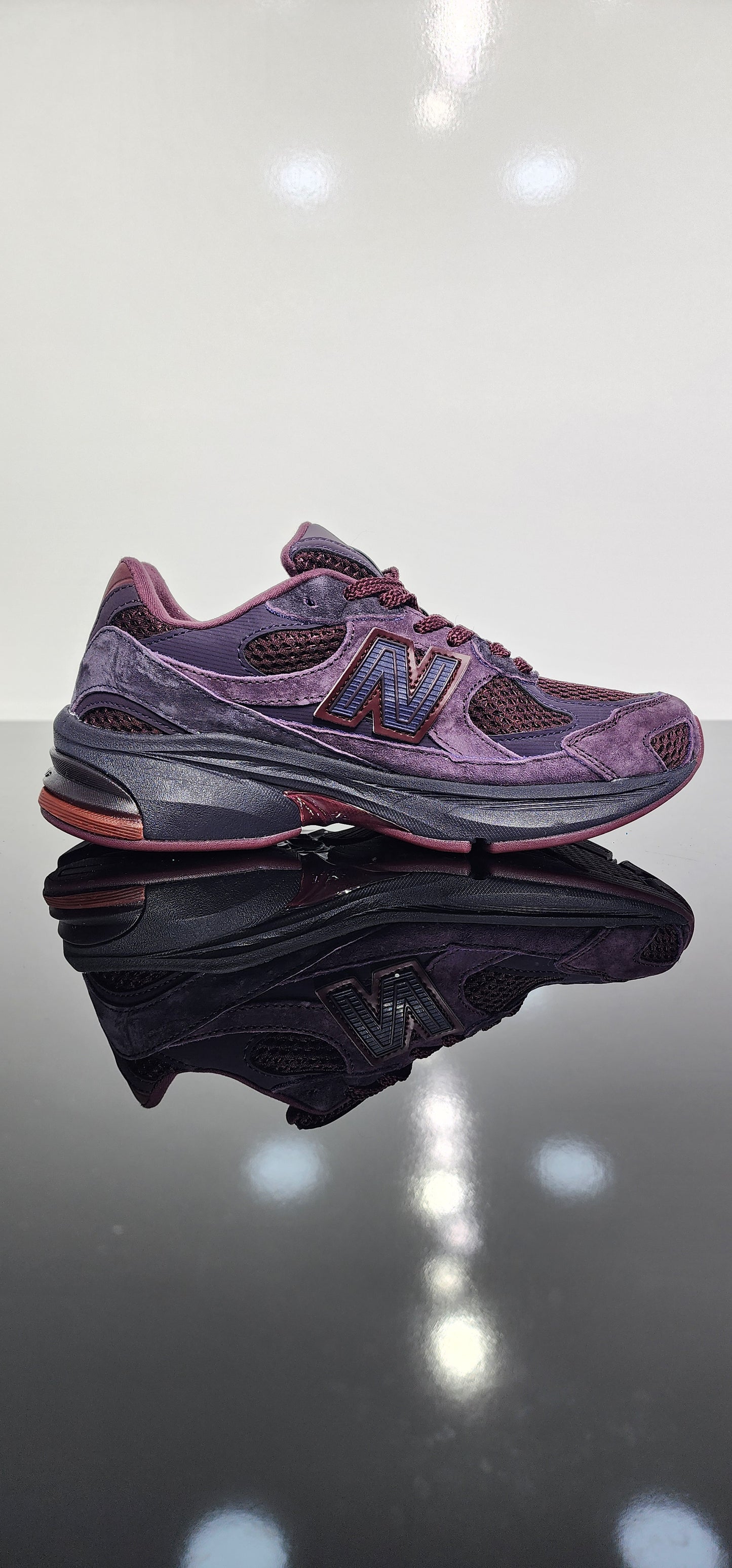 New Balance 740 (Burgundy)