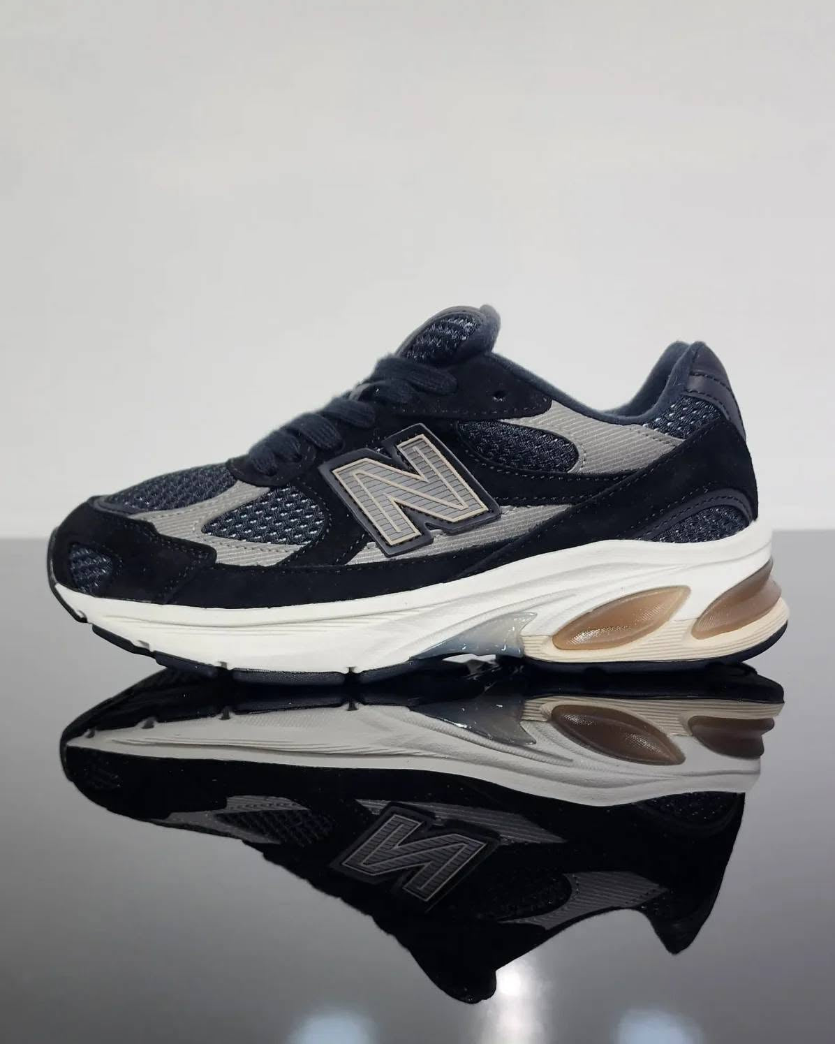 New Balance 740