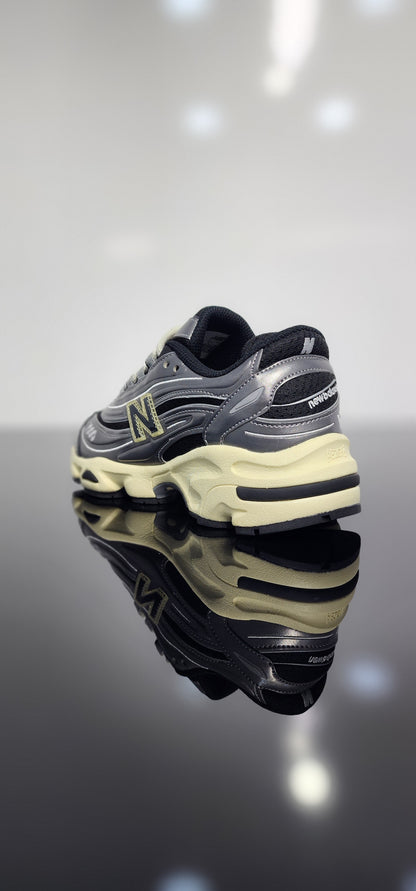New  Balance  1000