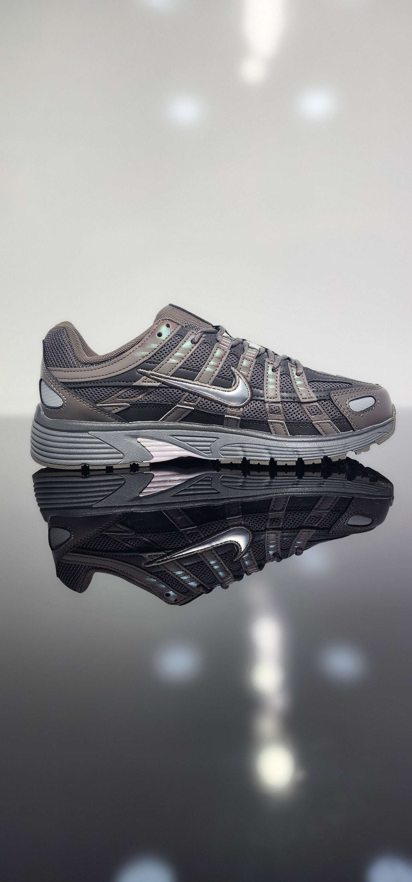 Nike P-6000 Sneakers (Dark Grey/Silver)