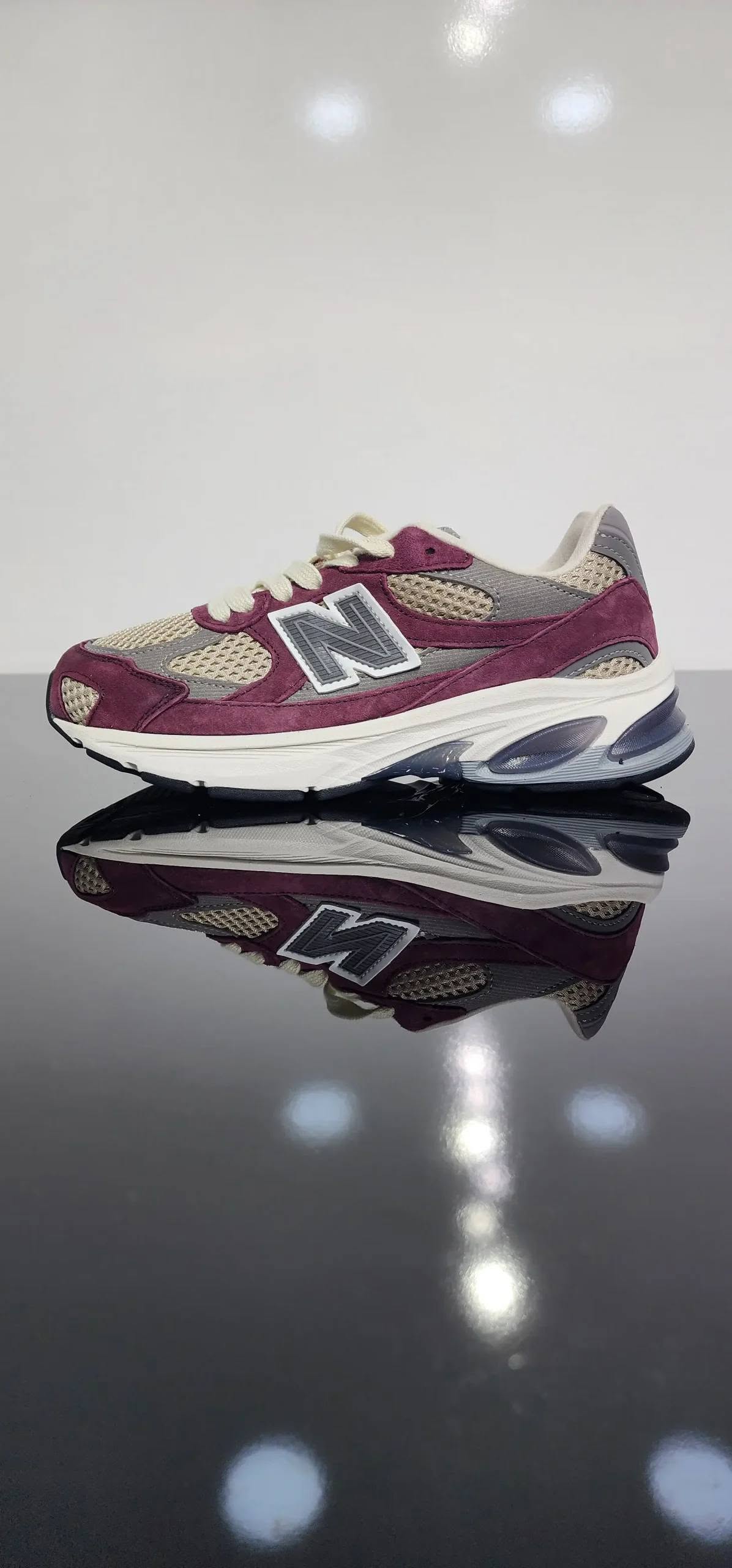 New Balance 740
