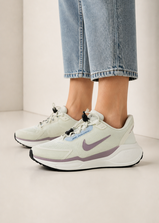 Nike Pegasus EasyOn 41 Pale Ivory / Light Green